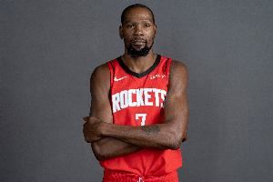 可签2年1.22亿！Shams：KD与火箭对揭幕战前提前续约持乐观态度