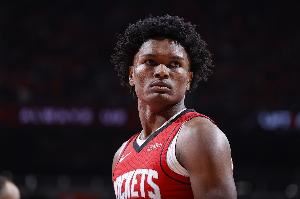 纳什：阿门是未来十年唯一可能从文班亚马手中抢走DPOY的球员