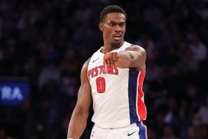 小意思！杰伦-杜伦10中8高效得20分6板1助2断3盖帽