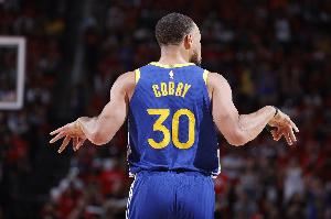 库里谈赌博丑闻：总体上大家都很有责任感 比赛的公正性没问题