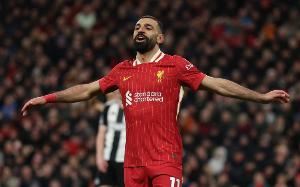 创造历史！萨拉赫成利物浦队史首位连续50场英超首发的前锋