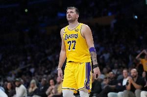 200分55板46助！东契奇赛季前5战砍200+25+25 NBA历史首人